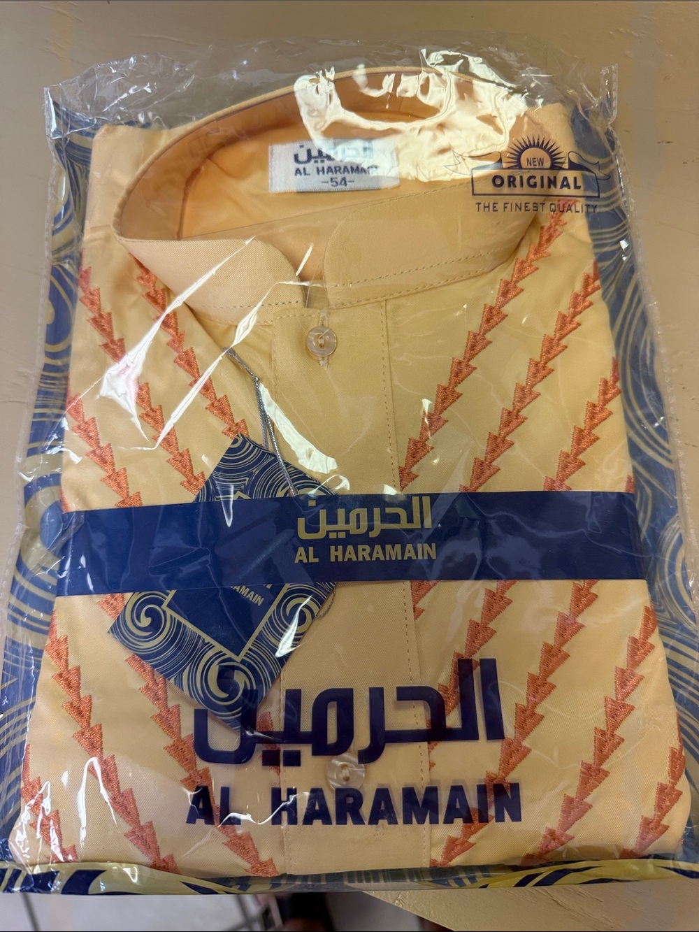 Mens Saudi Throbe Light Cream with Orange Detail
